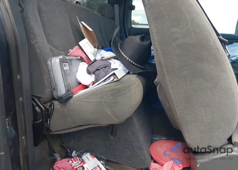 2003 Chevrolet Silverado 2500Hd Ls z USA, uszkodzony, nr VIN 1GCHK29173E374360